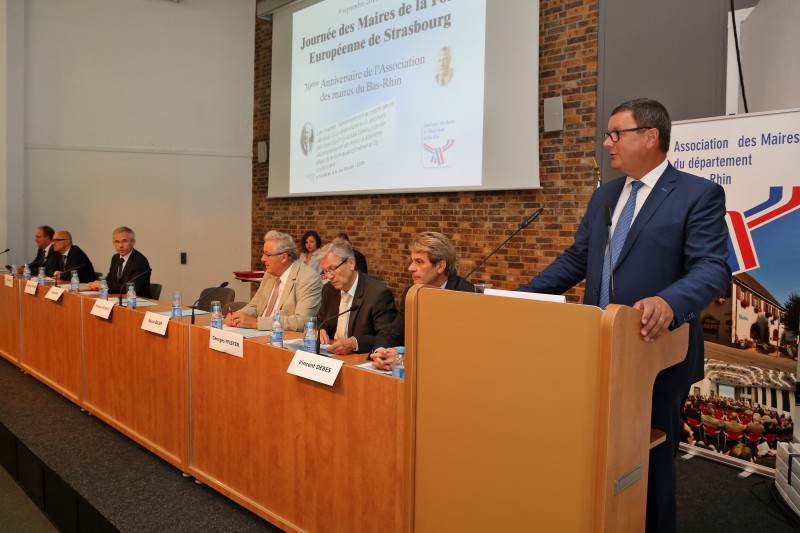 Journée des maires - Tribune.jpg