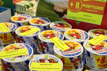 Stickage produits laitiers - 08.jpg