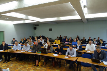 Réunion régionale emploi salle.JPG